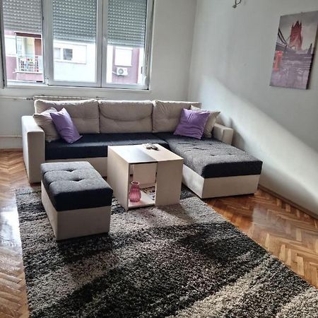 Empire Apartments スコピエ エクステリア 写真