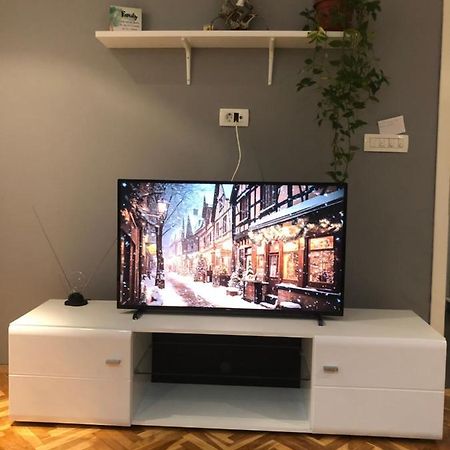 Empire Apartments スコピエ エクステリア 写真
