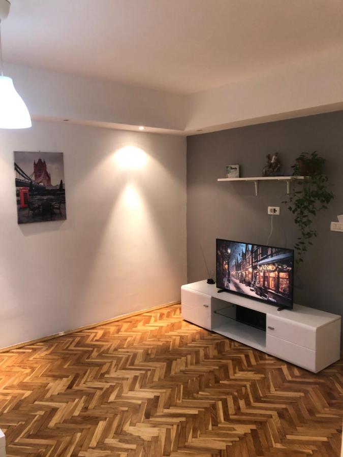 Empire Apartments スコピエ エクステリア 写真