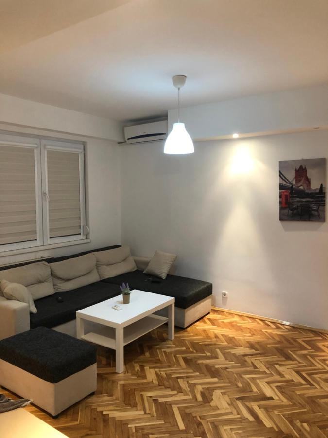 Empire Apartments スコピエ エクステリア 写真